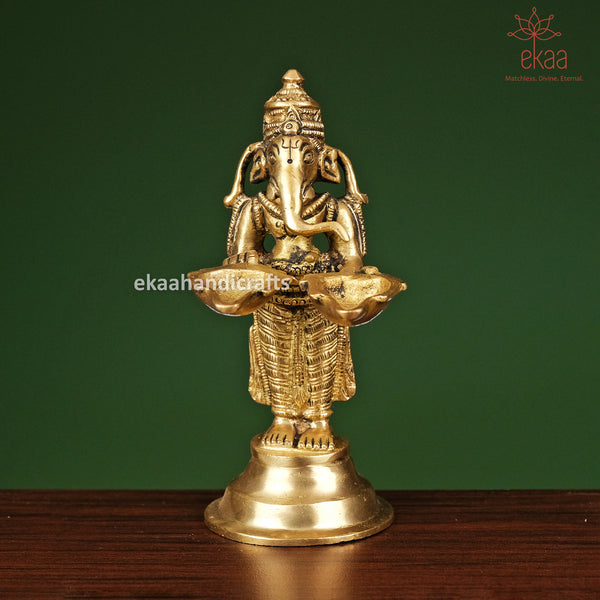 Lord Ganesha Aarti with 2 Diya in Brass