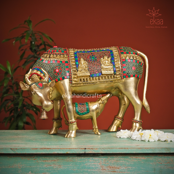Brass Cow and Calf Idol Figurine Home Décor Showpiece