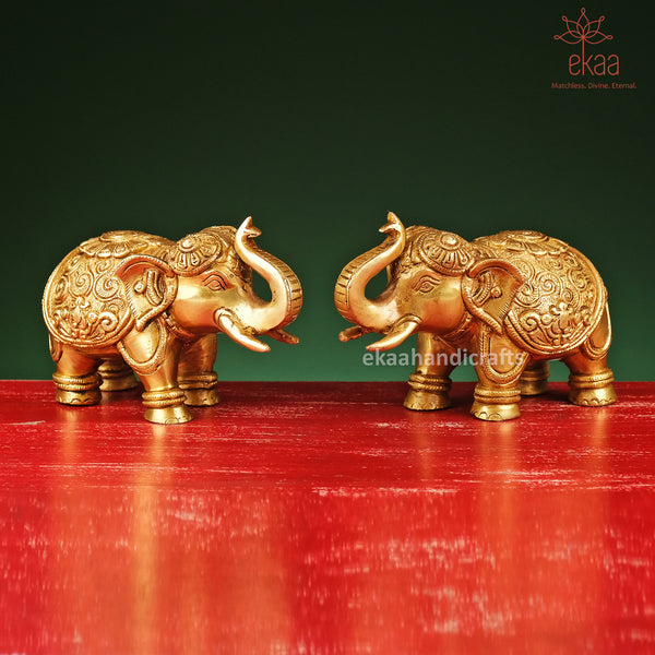 4" Brass Maharaja Elephant Showpiece for Decor