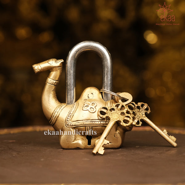 Brass Camel Lock with keys