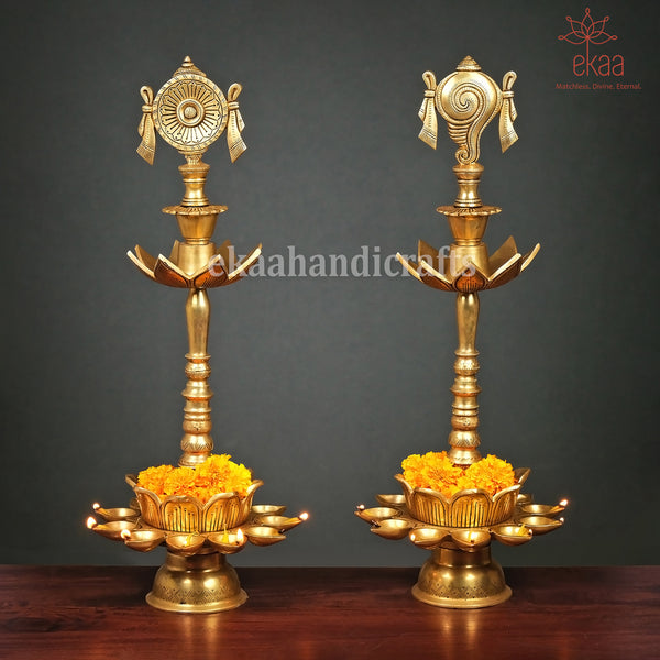 Shankh Chakra Oil Diya Lamp Handcrafted In Brass