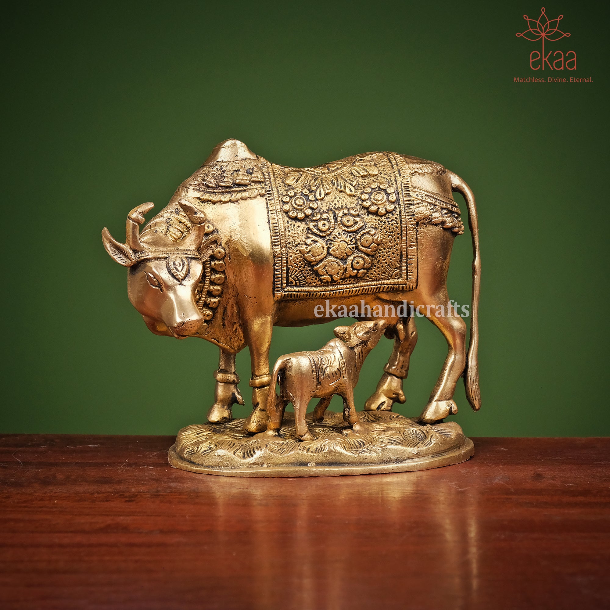 Brass Cow and Calf Idol Figurine Home Décor Kamdhenu Showpiece – Ekaa ...